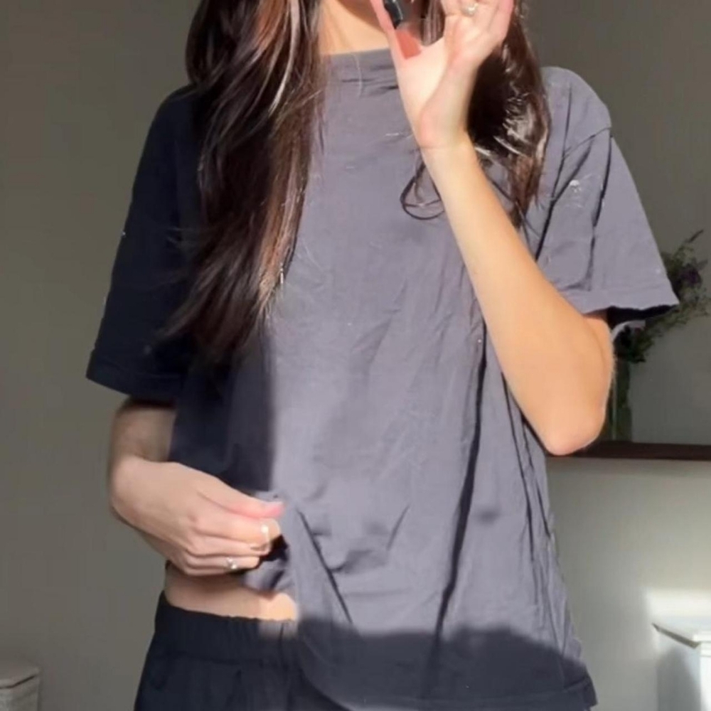 Urban Outfitters Black Short Sleeve Tee